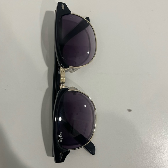 Ray ban sunglasses brand new never worn - Picture 1 of 4